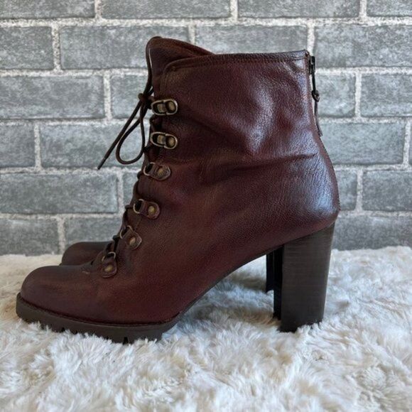 Stuart Weitzman Mackinac Leather Booties Size 8.5 - Picture 2 of 11